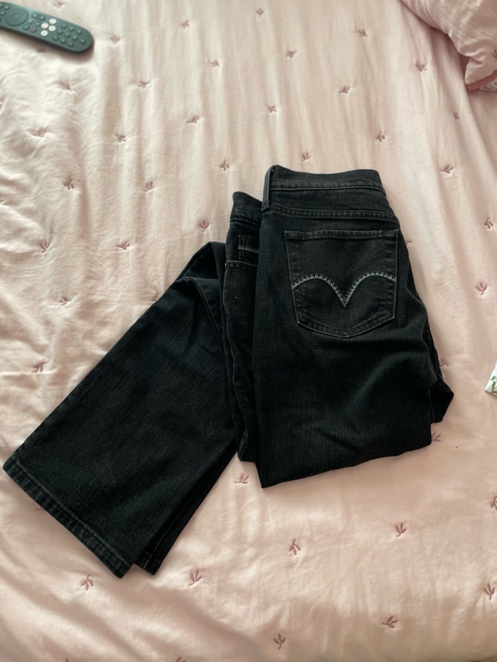 NWOT Juniors  Black Levis 505 Jeans